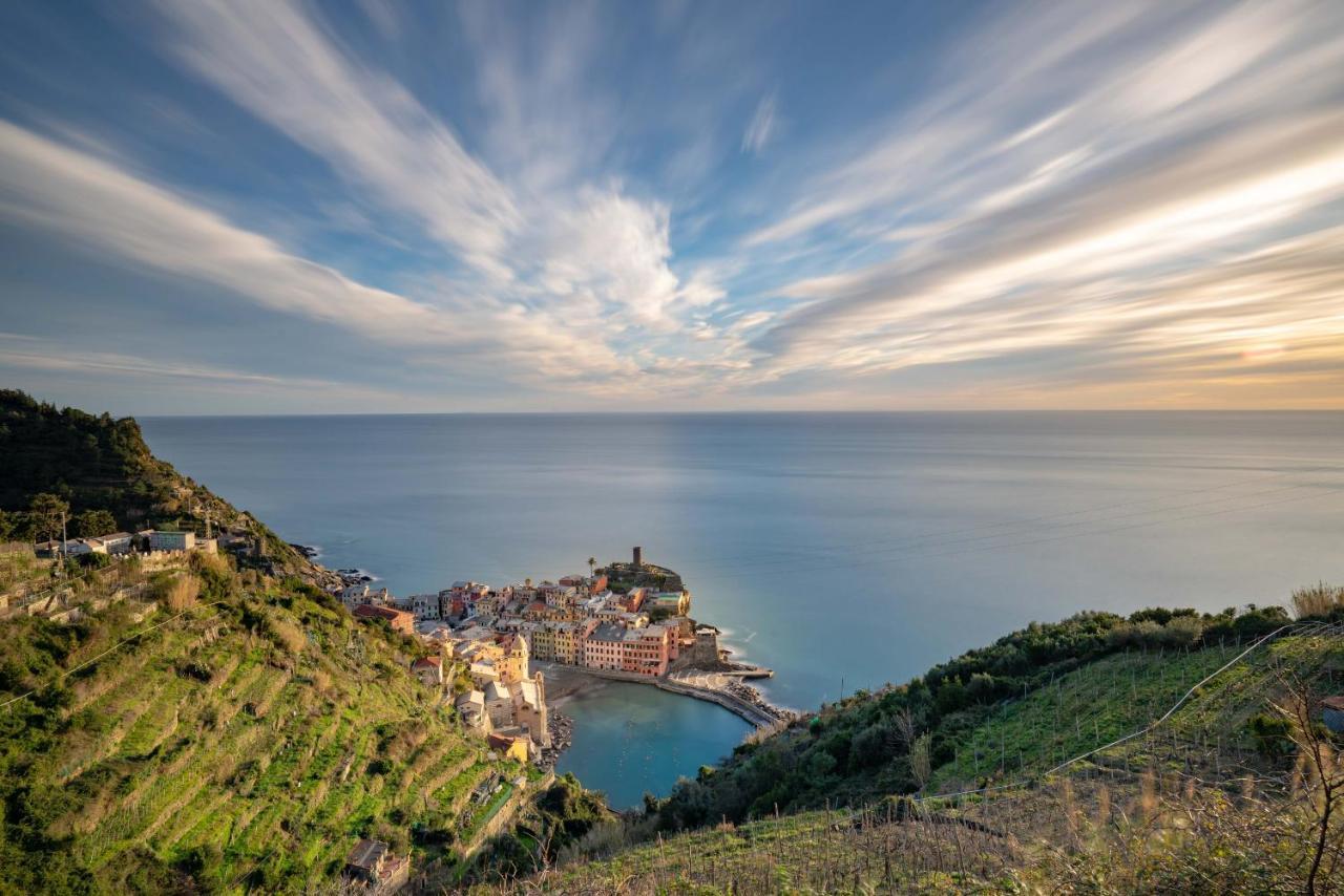 Willy'S Apartment Manarola Exteriör bild