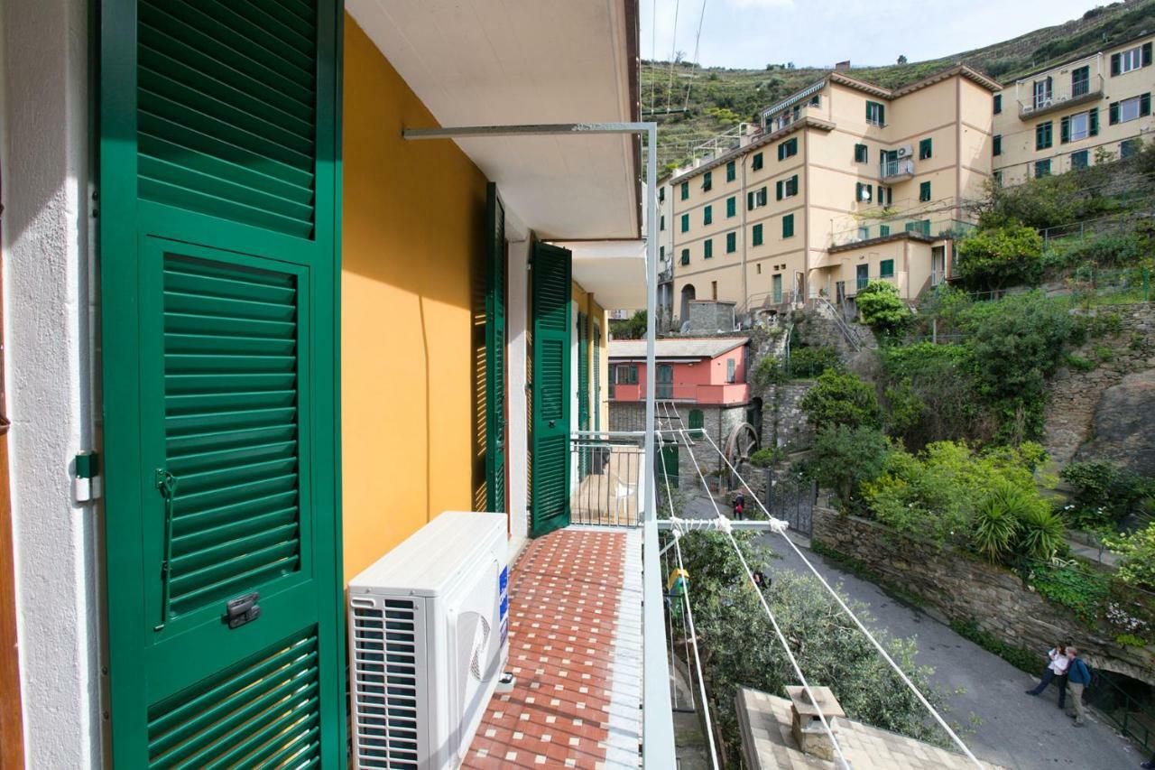 Willy'S Apartment Manarola Exteriör bild