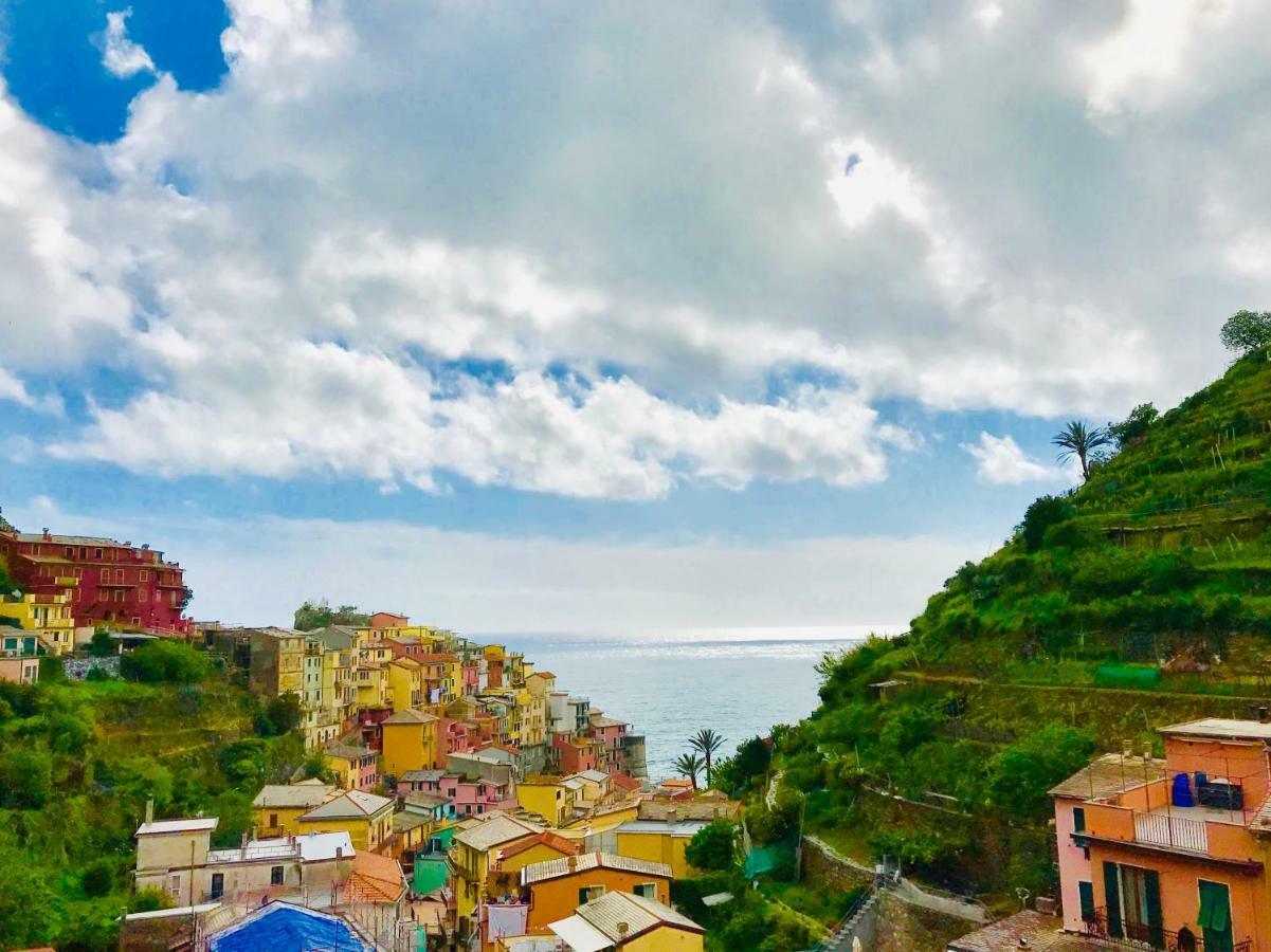 Willy'S Apartment Manarola Exteriör bild