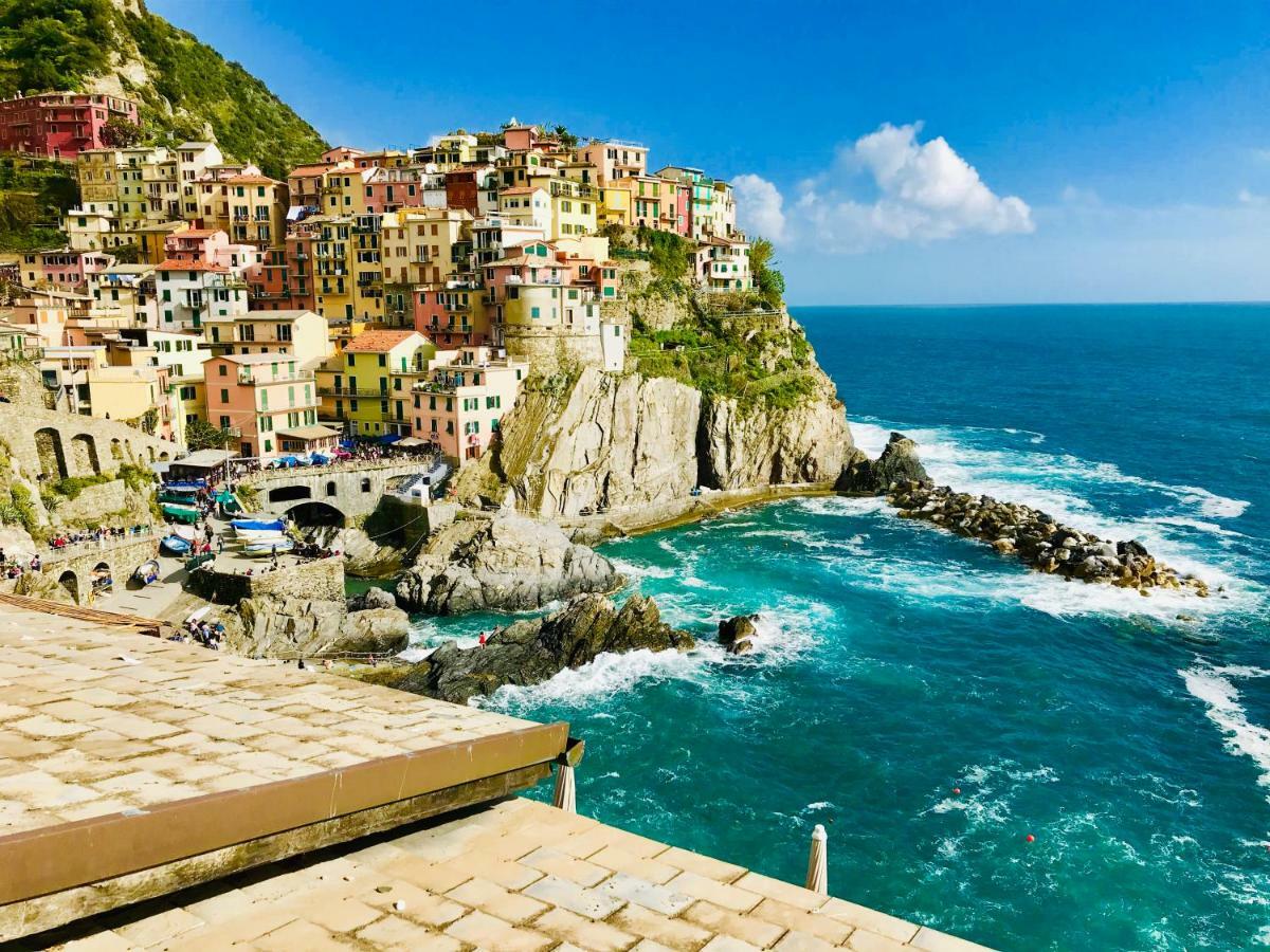 Willy'S Apartment Manarola Exteriör bild